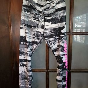 Betsey Johnson Workout Leggings